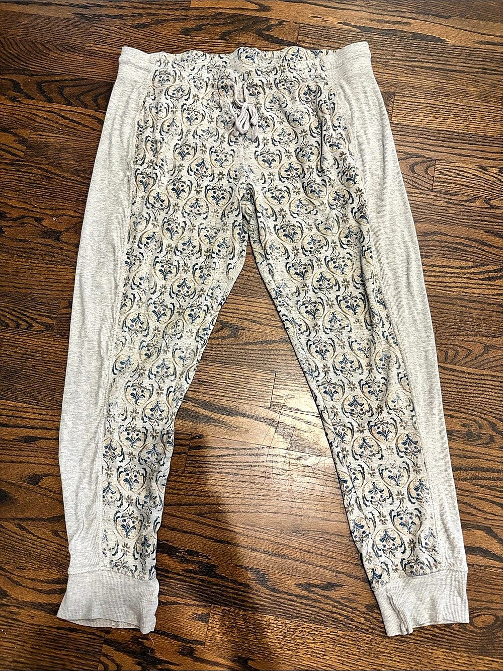 Gilligan & O’Malley Floral Damask Pajama Pants in Gray & Blue Size Large